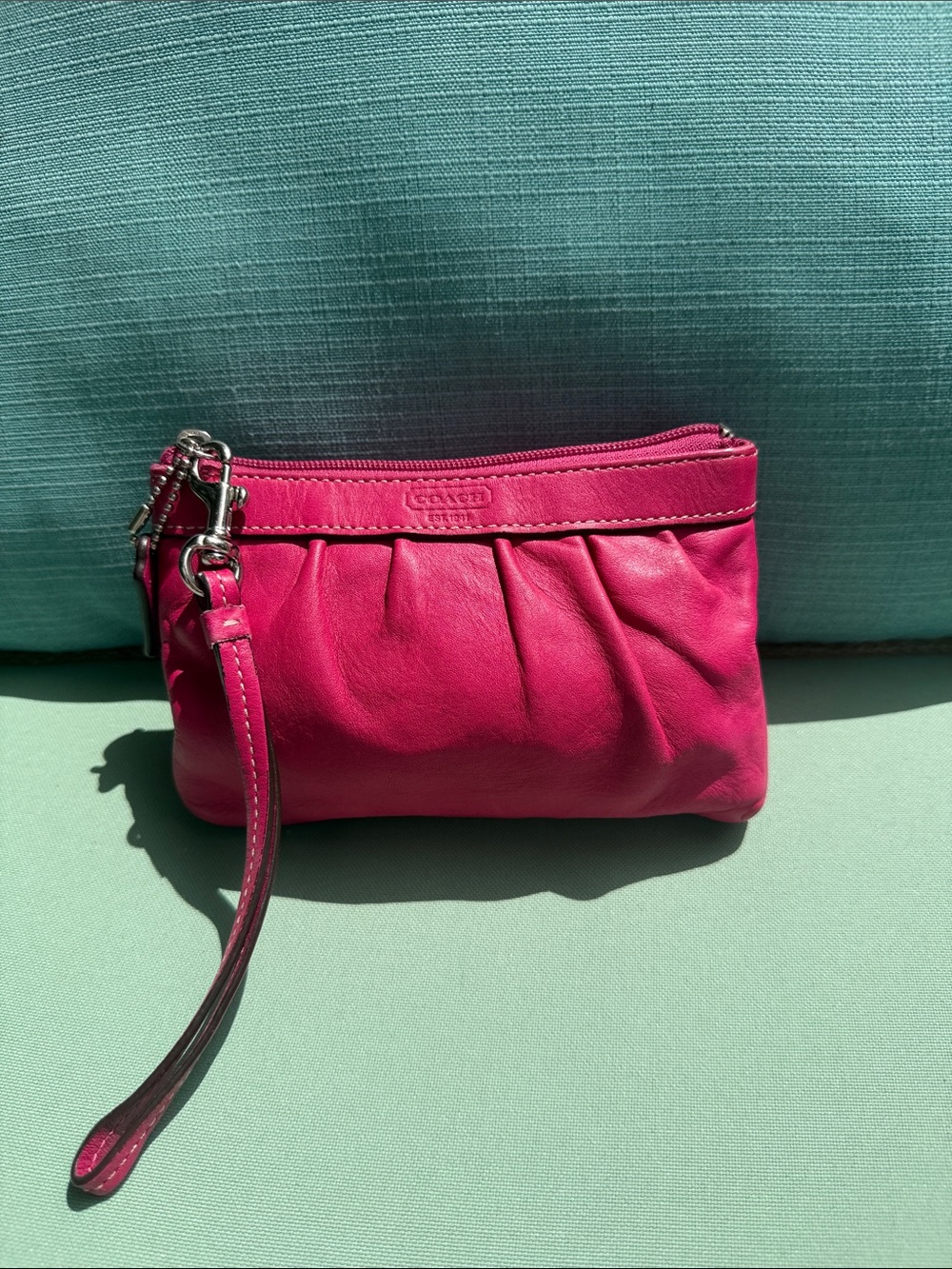 Coach Pleated Pebbled Leather Wristlet - Fuchsia